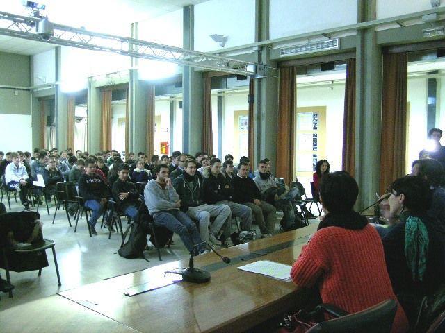 227 casi di violenza sulle donne a Prato, una giornata per non dimenticare 