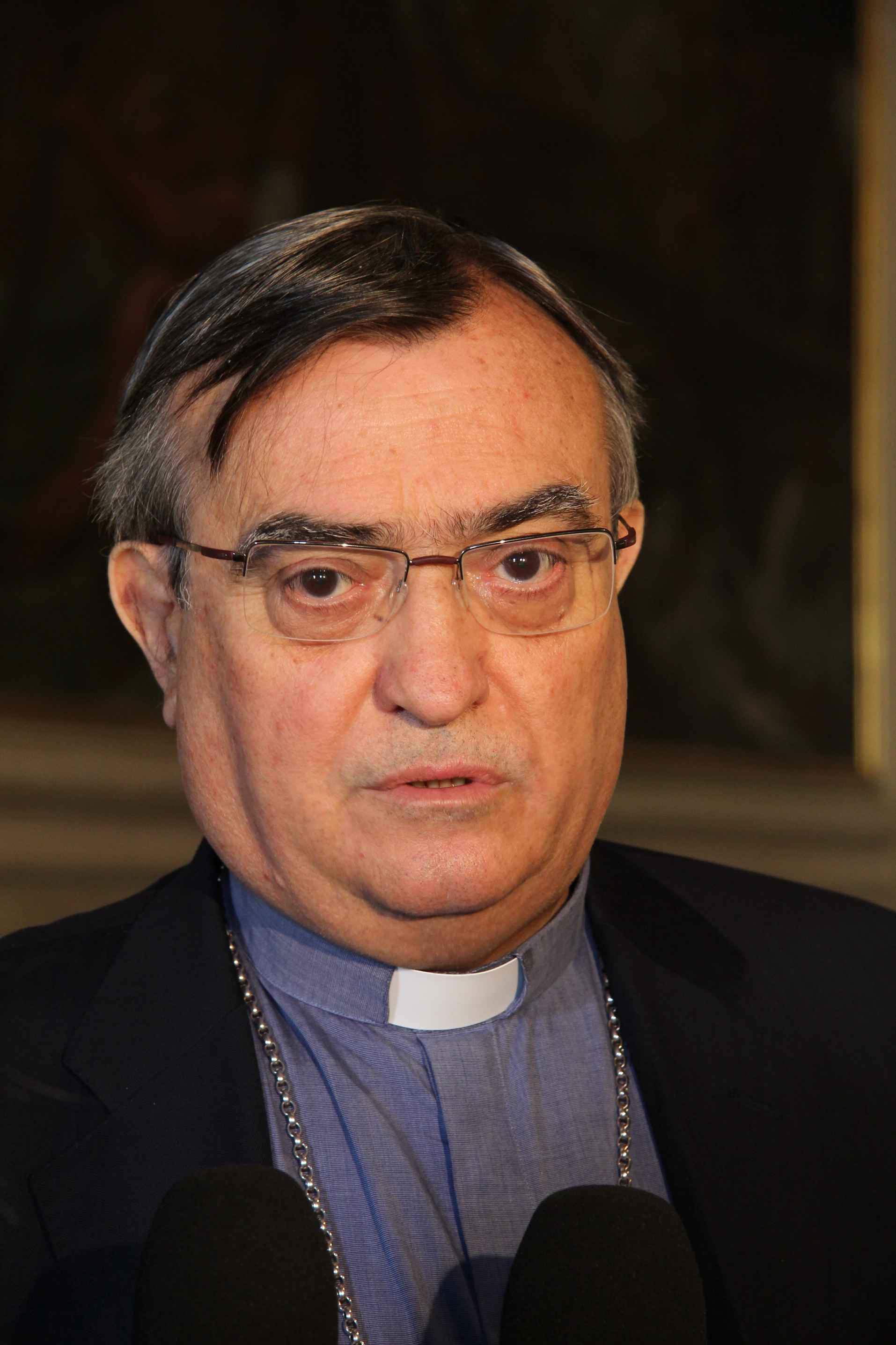 Lo sconcerto del vescovo: "Miseria umana e psicologica"