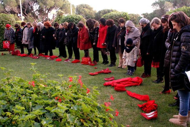 “Scarpe rosse”, no al femminicidio 