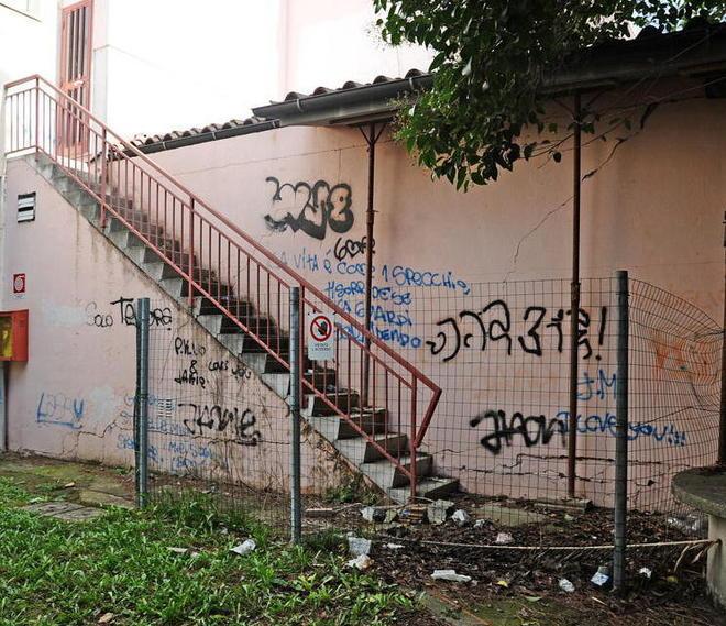 Scritte sui muri e sporcizia riqualificare non basta mai 