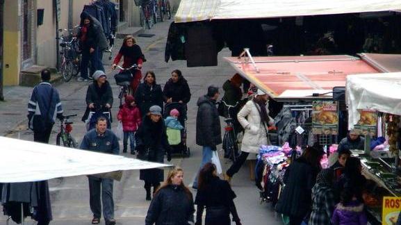 La Confesercenti «Il mercato è abbandonato»