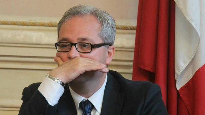 «La vertenza fuori dalle istituzioni»
