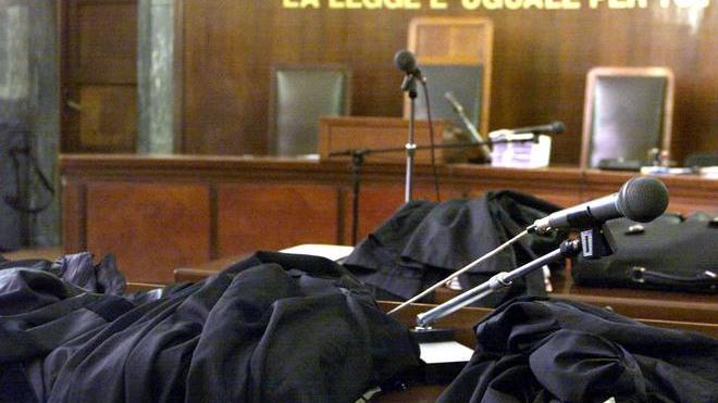 Prato, dura condanna per un commercialista