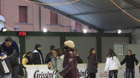 Luci sulla Stazione, la pista sul ghiaccio e il film sul quartiere