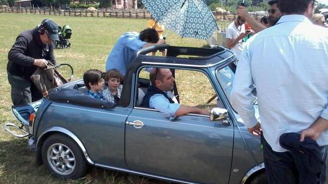 La Mini di Checco Zalone? E’stata trovata a Pietrasanta