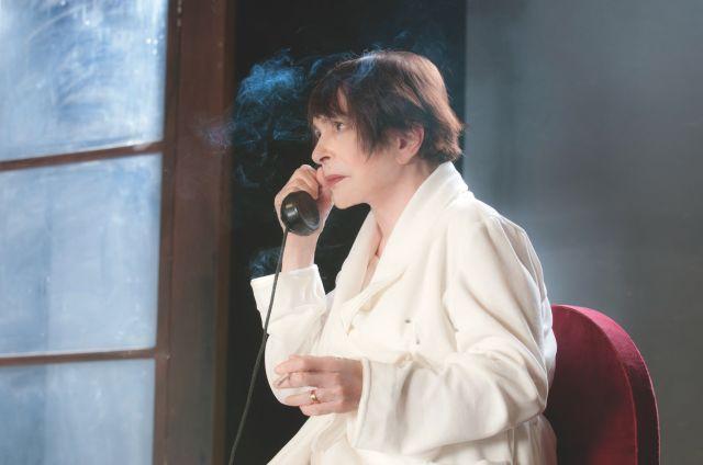 Adriana Asti al Metastasio recita Jean Cocteau 