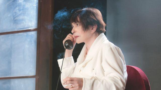 Adriana Asti al Metastasio recita Jean Cocteau