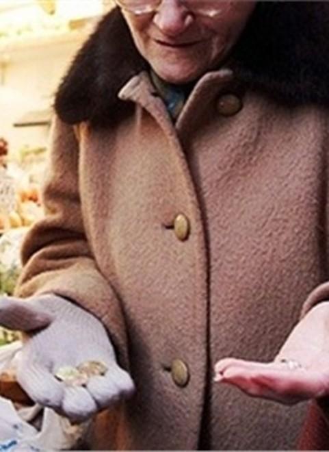 Cumuli delle pensioni: le vedove sprofondano nella povertà