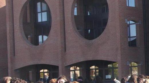 Troppi alunni, verso il numero chiuso