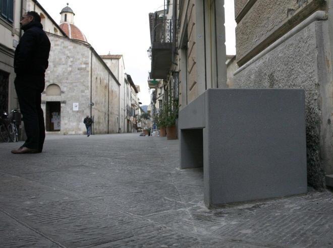 Leo difende le panchine, il web le stronca 