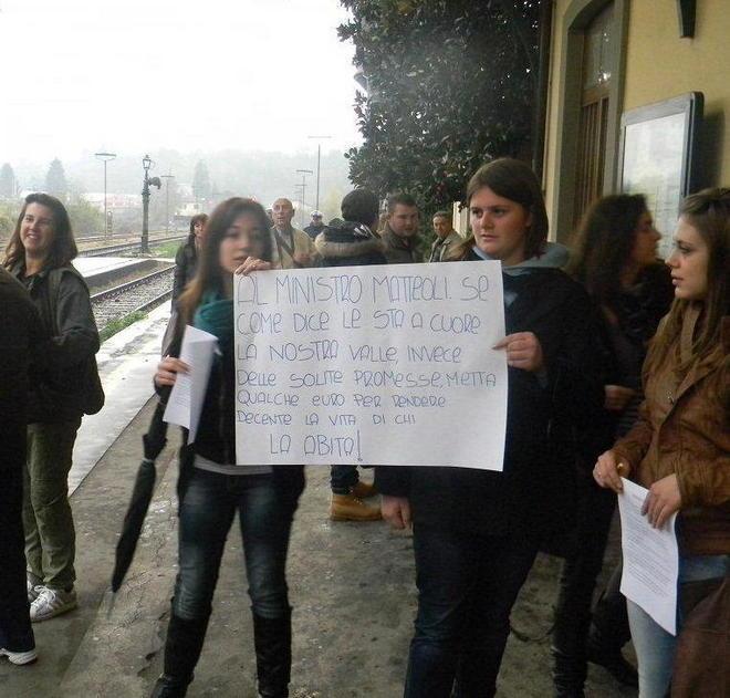 Treni disastrati, ora si muovono anche i Comuni 