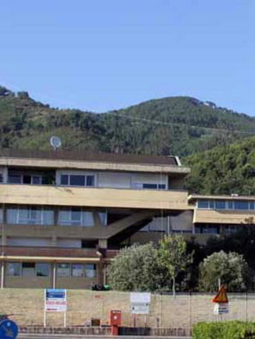 Cinquantenne investito dai vigili 