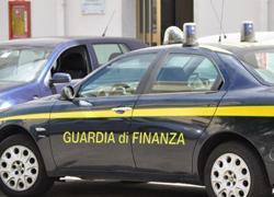 Riscuotevano pensioni di madre e zio morti, sequestro e denuncia 