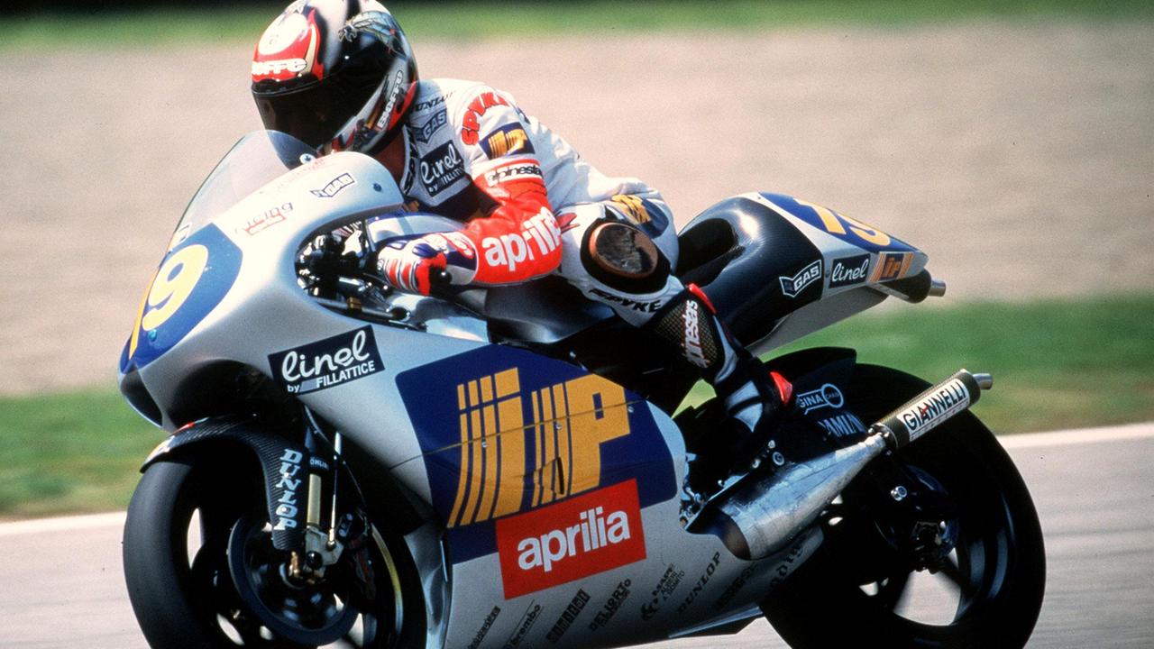 Correva per ricordare Sic, pilota muore in pista come lui