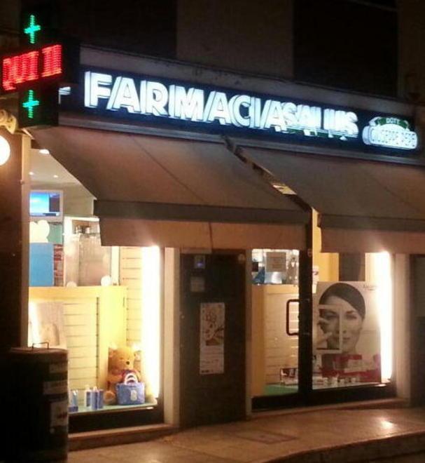 Assalta due farmacie in 15 minuti 