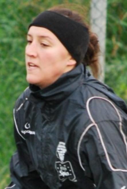 Serie A femminile, la Torres in 9 pareggia a Verona 
