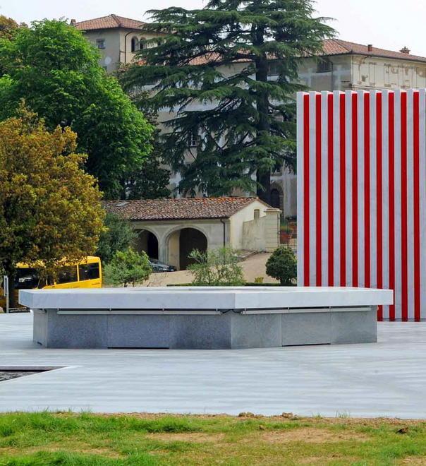Da mesi non “canta” più la fontana di Buren 