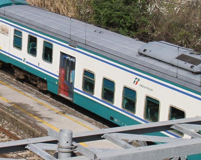 Muore sotto treno, bloccata la circolazione ferroviaria verso Firenze 