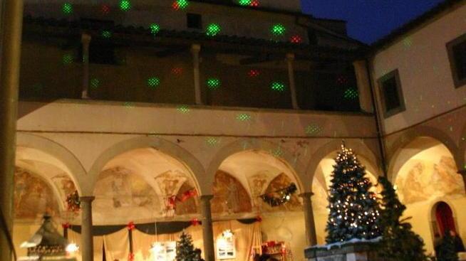 Un calendario per Natale con 400 negozi