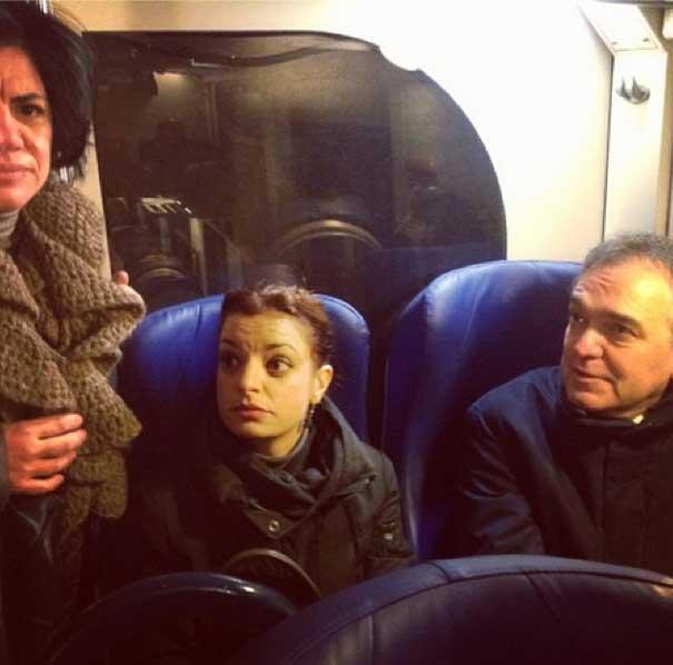 Enrico Rossi in treno insieme ai pendolari sulla Montevarchi-Firenze 