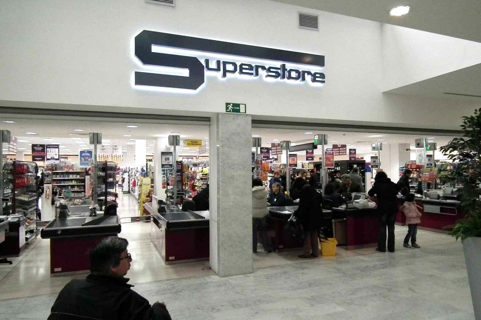 Esselunga alla ricerca di 50 allievi direttori