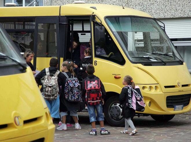 Positivo all’etilometro l’autista dello scuolabus