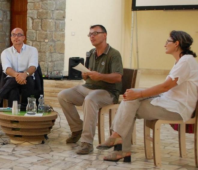 Progetto Cittadella, i ragazzi comprano e piazzano le panchine 