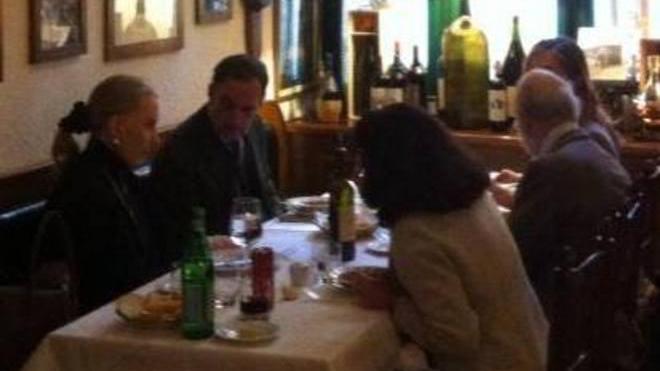 Coppia reale a pranzo alla Buca