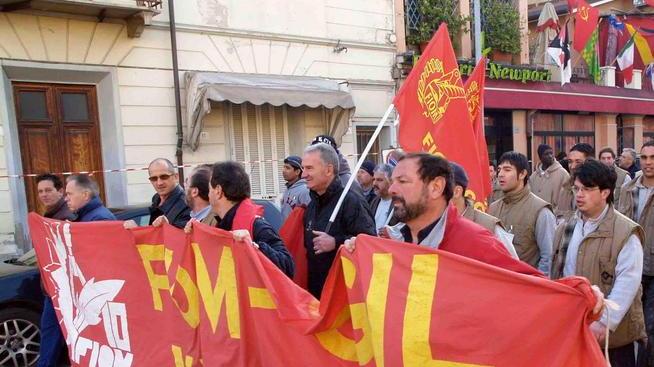 Niente tredicesima a dicembre per centinaia di lavoratori
