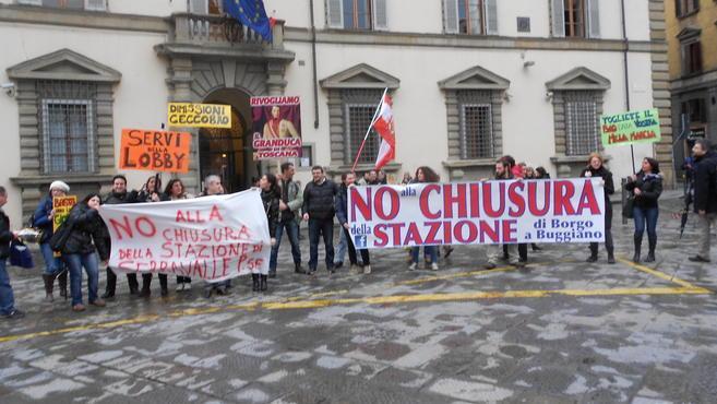 Ferrovie: «Il governatore Rossi mantenga gli impegni»