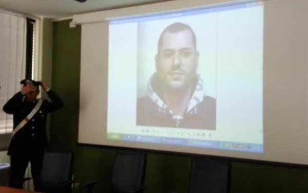 Hascisc, marijuana, cocaina e armi nella cantina di un insospettabile - VIDEO