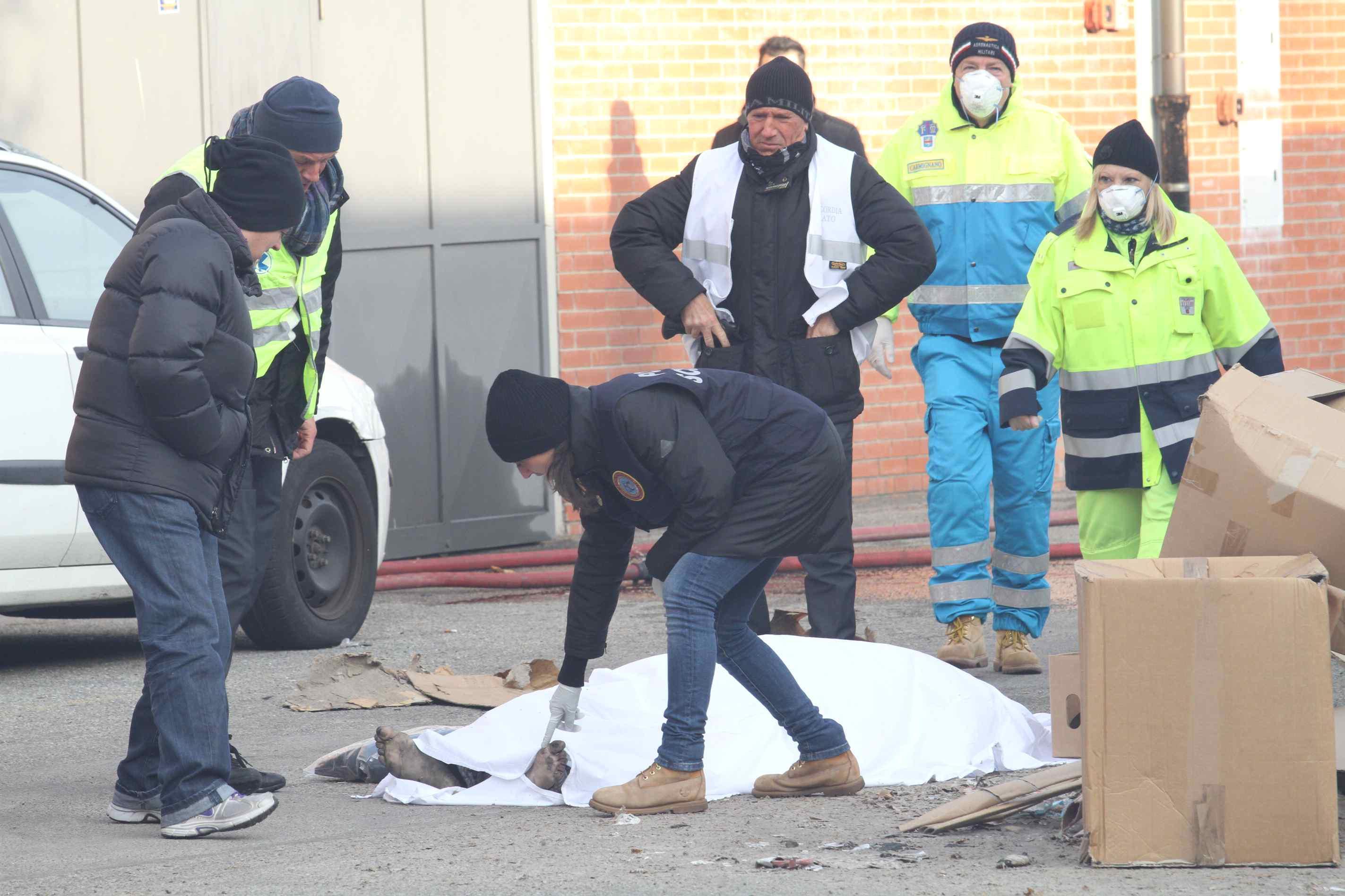 Strage del Macrolotto, indagato anche il proprietario italiano
