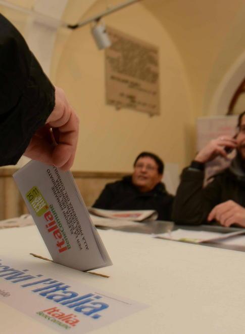 Dall’ex scuola alla sala teatrale Dove si vota 