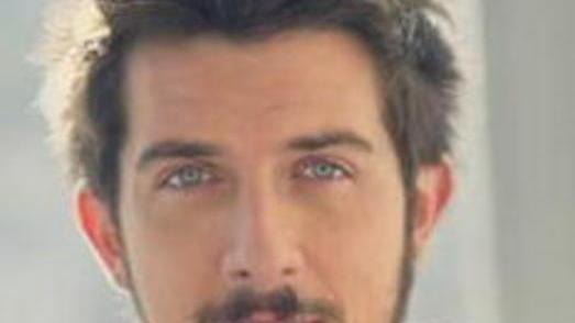 Ruffini regista esorcizza il disagio con la volgarità