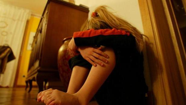 Sesso con una bambina rosignanese condannato