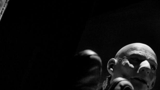 Sei personaggi chiusi in una “Stanza” da Pinter