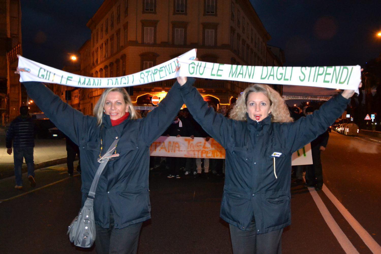 Sciopero a oltranza: gli autisti del Ctt Nord bloccano il servizio 