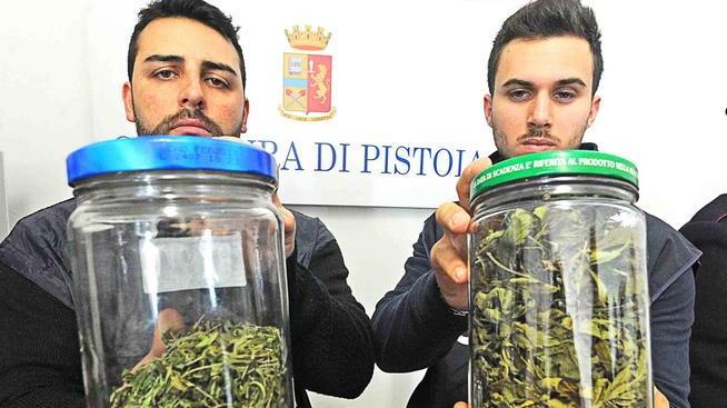 Hashish nei mobili in arrivo dall’India