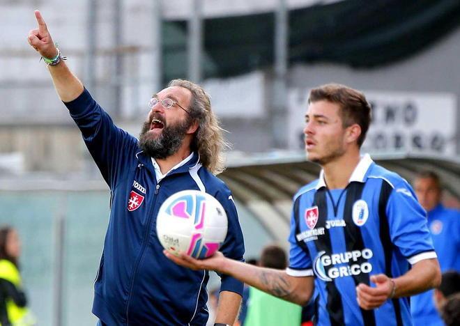 Dino Pagliari vede il blu sopra le nuvole 