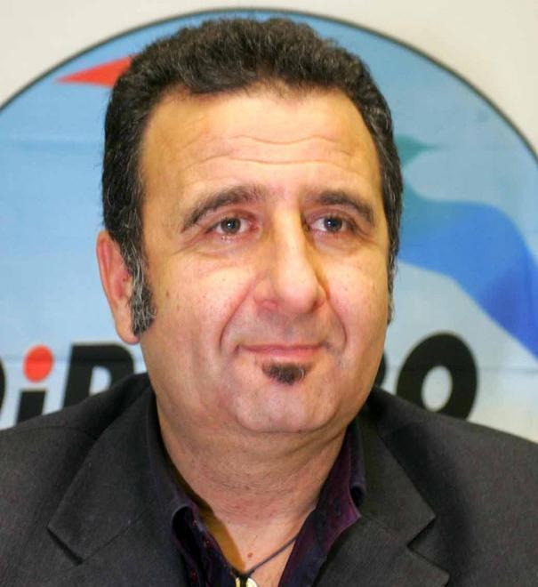 Corsi amaro «Lascio l’Idv Mai col sindaco di Firenze»