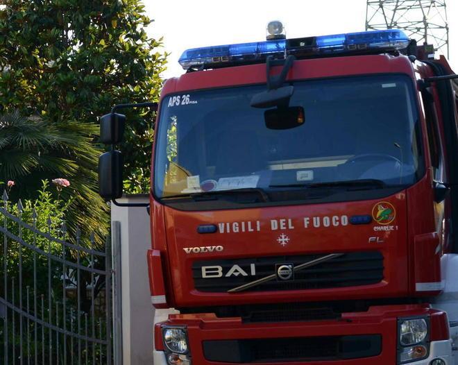 Incendio di un condensatore nella centrale Enel 