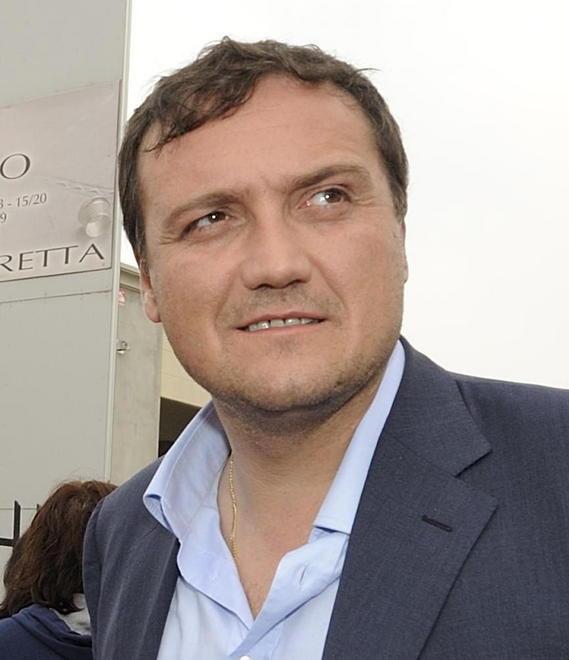 «Netspring resti pubblica» Le soluzioni per la società 