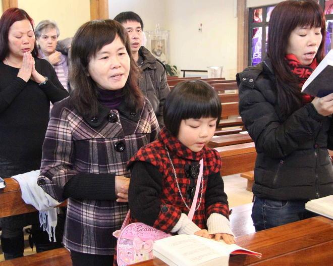 Prato, veglia di preghiera alla Chiesa dell’Ascensione per i cinesi morti 