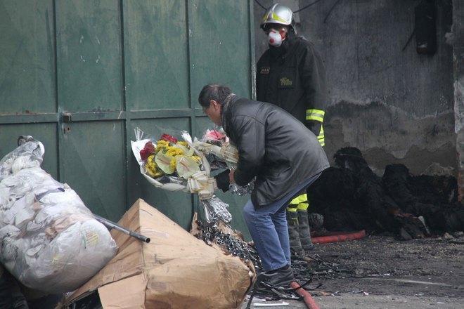 Identificati tutti e sette gli operai morti bruciati nella fabbrica-dormitorio 