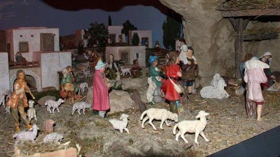 Villa del Palco, inaugurazione del presepe e concerto