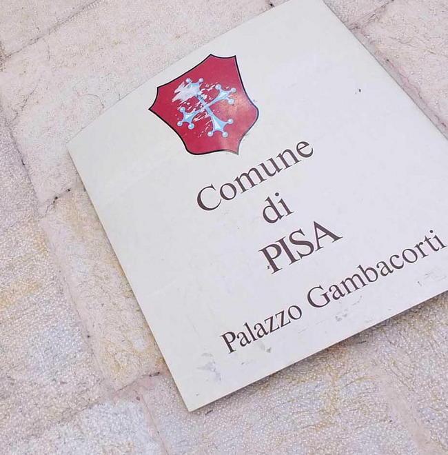 Condannata a restituire i soldi del Comune 