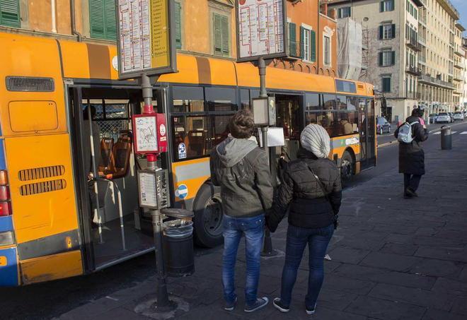 I bus hanno ripreso a circolare, per ora 