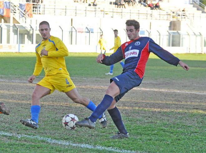 Cecina col Perignano match che vale il primato 
