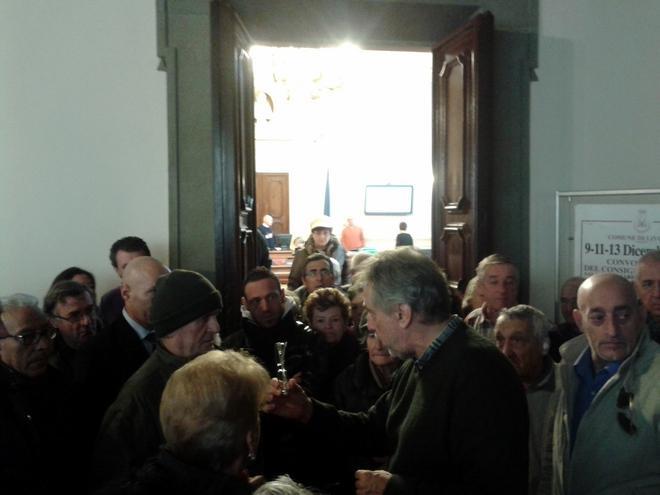 Acceso confronto tra il sindaco e il comitato per gli annessi agricoli 