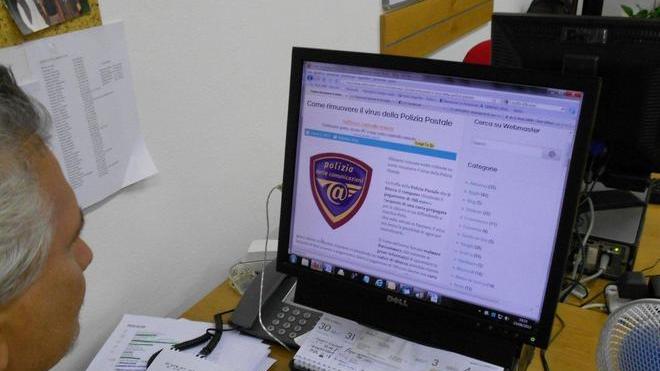 Carta clonata, negoziante sventa la truffa in corso